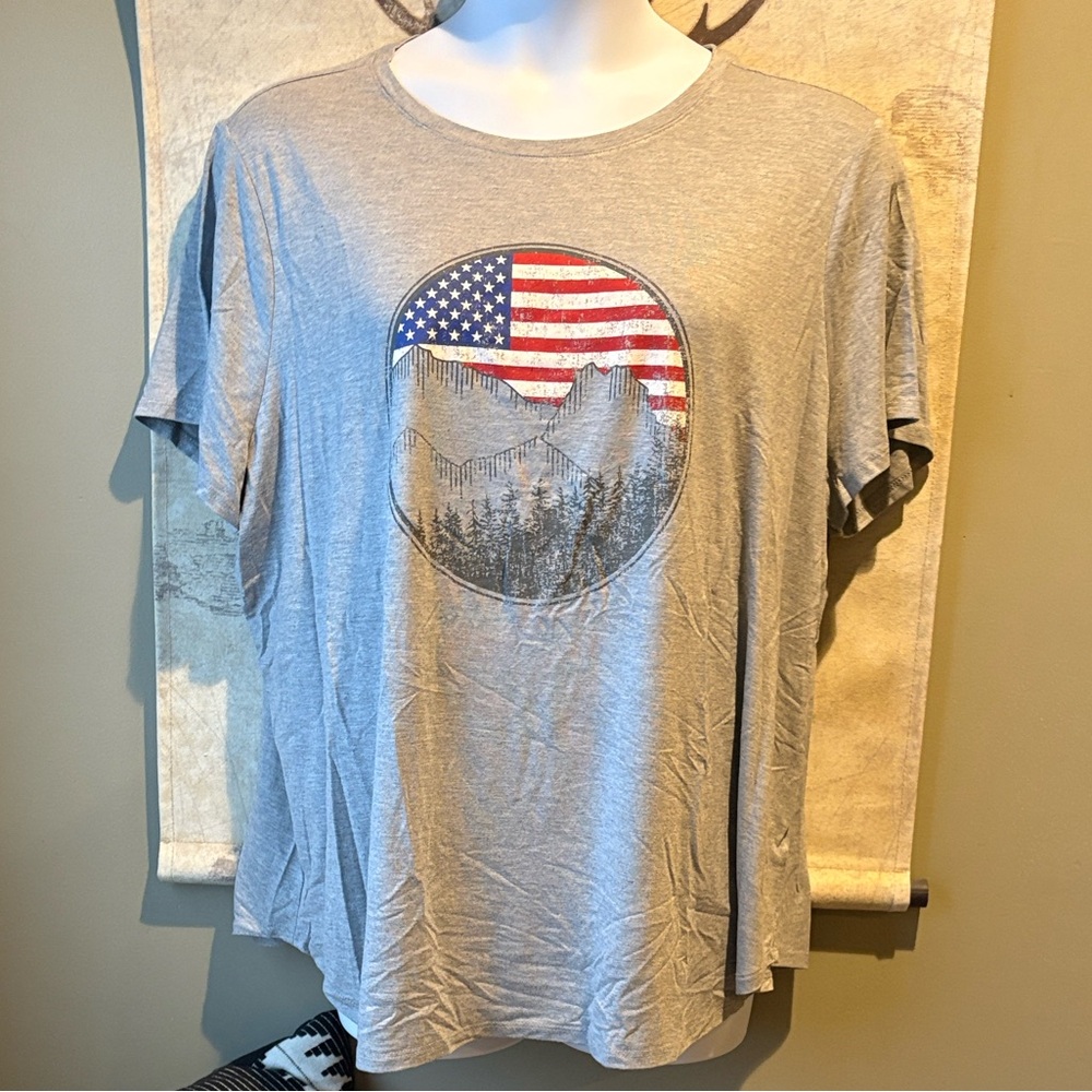 Maurices Heather Gray T-Shirt